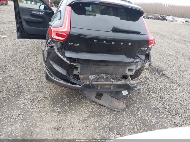 YV4162UM2M2591502 Volvo Xc40 T5 R-design