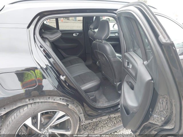 YV4162UM2M2591502 Volvo Xc40 T5 R-design