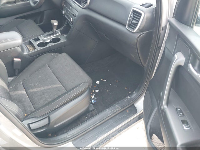 KIA Sportage Lx 2022 KNDPMCAC3N7028337 Image 5