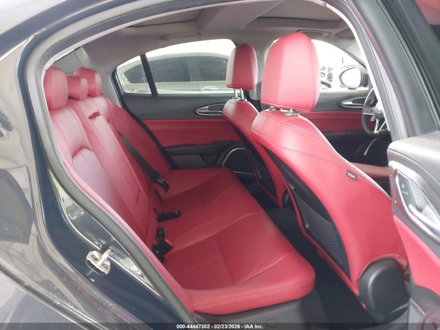 ZARFAMANXK7598087 Alfa Romeo Giulia Sport Rwd
