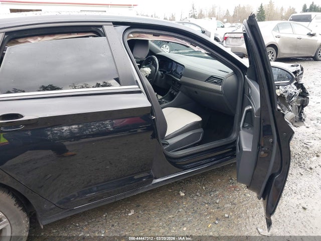 3VWN57BU9MM021512 Volkswagen Jetta 1.4t R-line/1.4t S