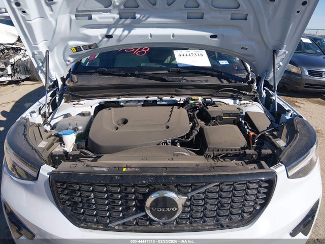 Продаж на аукціоні авто 2025 Volvo Xc40 B5 Plus Dark Theme, vin: YV4L12UC5S2537901, номер лоту: 44447318