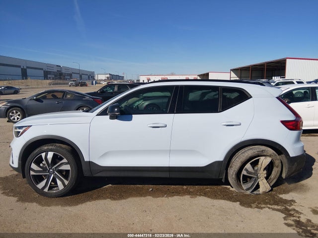 Продаж на аукціоні авто 2025 Volvo Xc40 B5 Plus Dark Theme, vin: YV4L12UC5S2537901, номер лоту: 44447318
