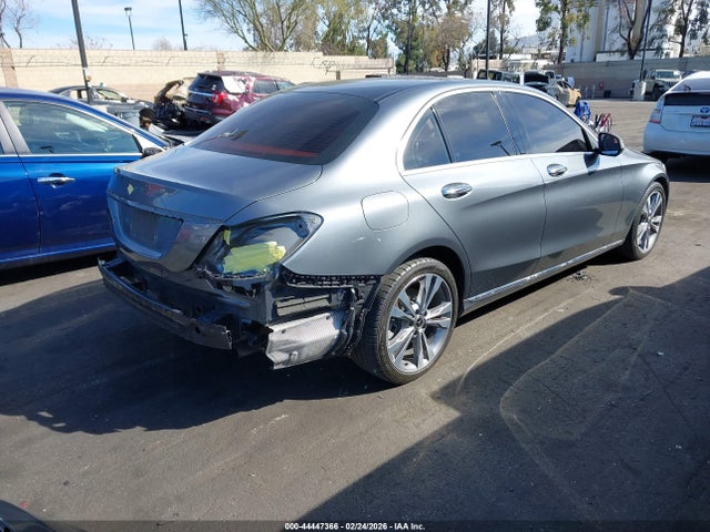 55SWF4JB4HU225016 Mercedes-Benz C 300