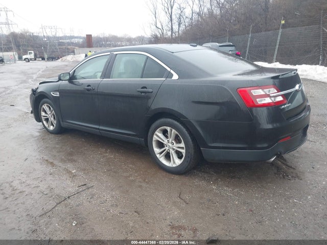 Ford TAURUS SE 2017 1FAHP2D83HG121785 Image 3