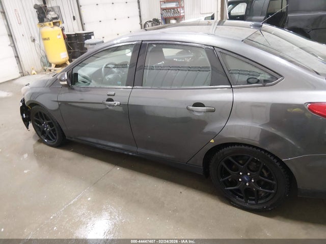 Ford FOCUS SE 2016 1FADP3F28GL306580 Image 14