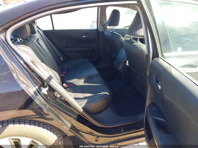 1HGCR6F70FA000952 Honda Accord Hybrid Touring