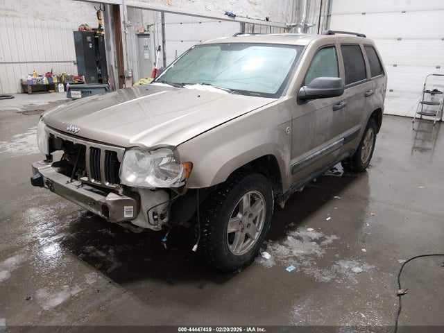 2005 Jeep Grand Cherokee Laredo მანქანა იყიდება აუქციონზე, vin: 1J4GR48K15C707299, აუქციონის ნომერი: 44447439