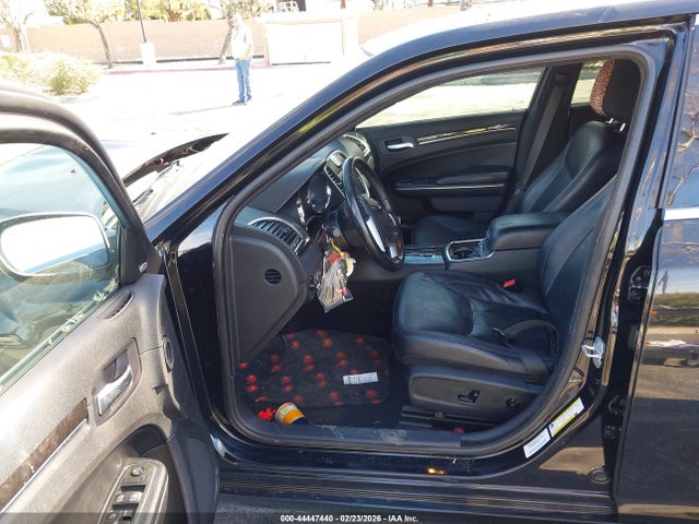 44447440 :رقم المزاد ، 2C3CA5CG3BH594067 vin ، 2011 Chrysler 300 Limited مزاد بيع