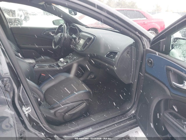 Продажа на аукционе авто 2015 Chrysler 200 S, vin: 1C3CCCBB1FN613197, номер лота: 44447442