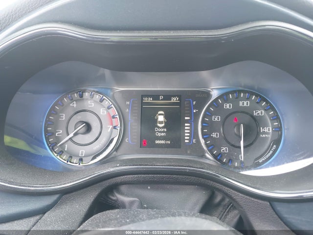 Продажа на аукционе авто 2015 Chrysler 200 S, vin: 1C3CCCBB1FN613197, номер лота: 44447442