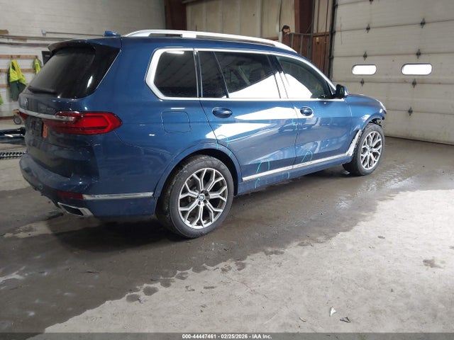 2022 BMW X7 5UXCW2C08N9M79899 Photo 3