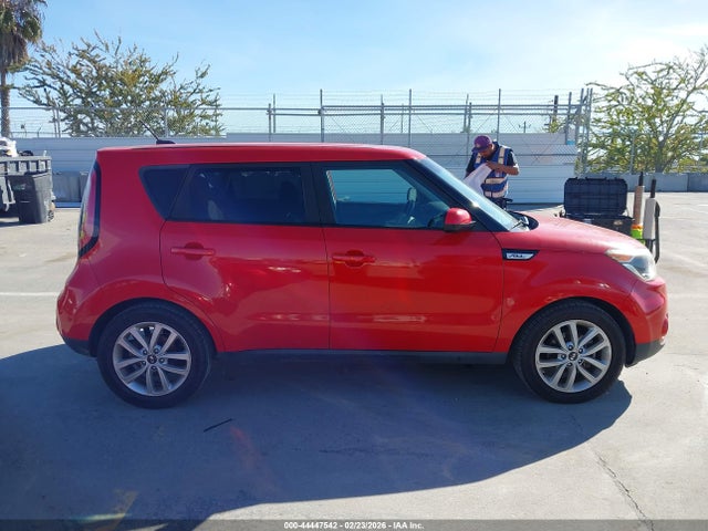KIA SOUL + 2018 KNDJP3A51J7530286 Image 14