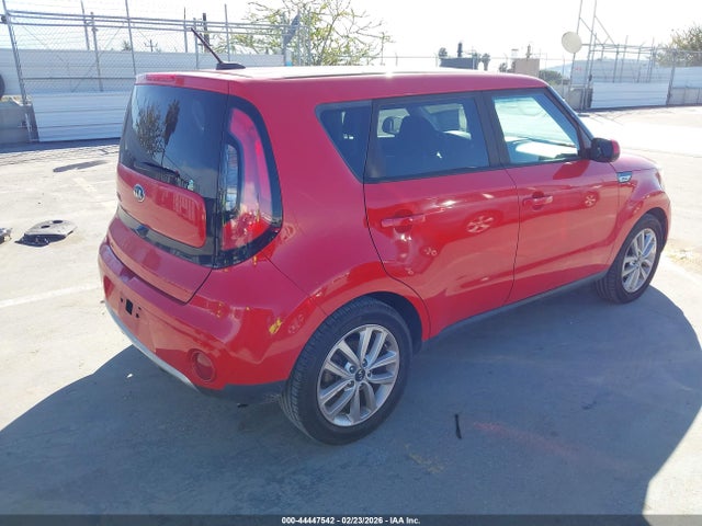 KIA SOUL + 2018 KNDJP3A51J7530286 Image 4