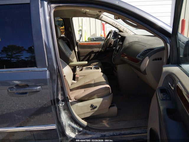 44447580 :رقم المزاد ، 2C4RC1CG7CR135077 vin ، 2012 Chrysler Town & Country Touring-l مزاد بيع