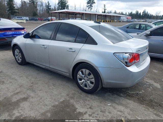 1G1PA5SG7F7164387 Chevrolet Cruze Ls Auto