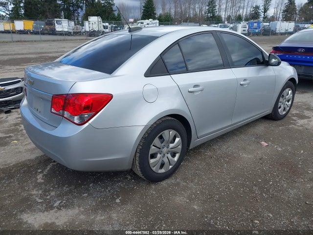 1G1PA5SG7F7164387 Chevrolet Cruze Ls Auto