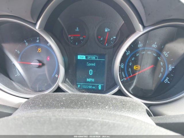 1G1PA5SG7F7164387 Chevrolet Cruze Ls Auto