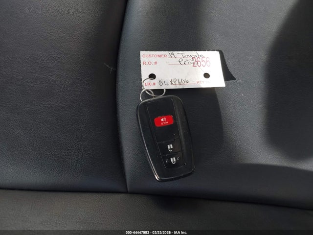 Toyota PRIUS XLE 2019 JTDKARFU3K3092453 Image 11