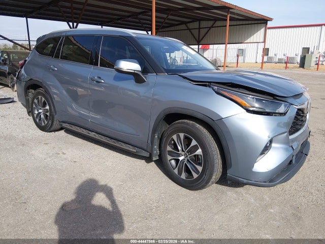 2022 TOYOTA HIGHLANDER 5TDGZRAH4NS099181
