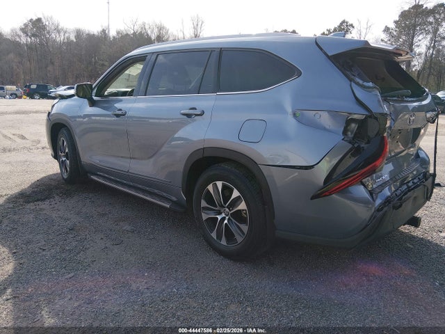 2022 TOYOTA HIGHLANDER 5TDGZRAH4NS099181 Photo 2