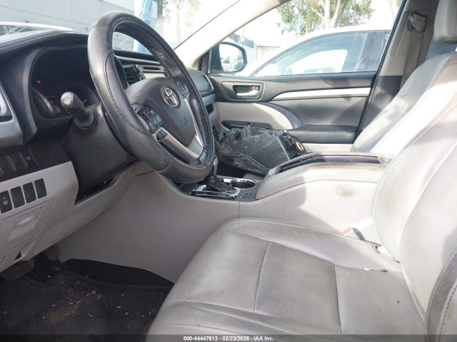 5TDKKRFHXFS105770 Toyota Highlander Xle V6