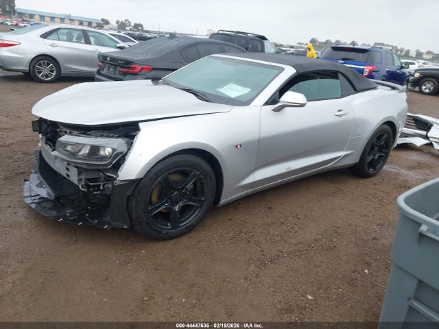 Chevrolet Camaro 1lt 2018 1G1FB3DX1J0121529 Image 2
