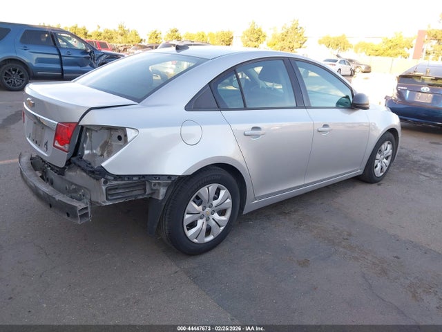 1G1PA5SGXE7157903 Chevrolet Cruze Ls Auto