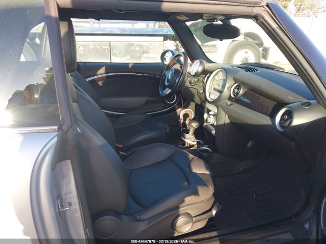 2009 MINI COOPER WMWMR33539TU96257 Photo 4