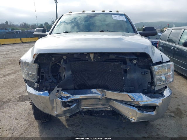 44447695 :رقم المزاد ، 3C63RRGL7HG747715 vin ، 2017 Ram 3500 Tradesman  4x4 8' Box مزاد بيع