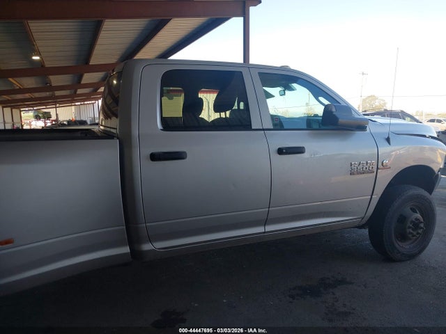 44447695 :رقم المزاد ، 3C63RRGL7HG747715 vin ، 2017 Ram 3500 Tradesman  4x4 8' Box مزاد بيع