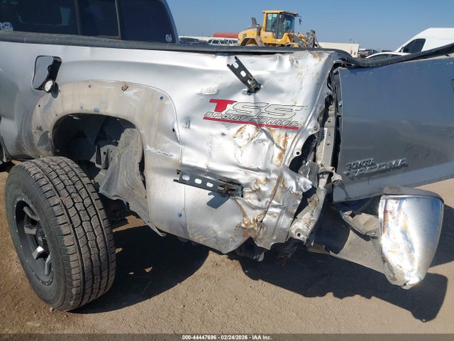 Продаж на аукціоні авто 2015 Toyota Tacoma Prerunner V6, vin: 5TFKU4HN9FX006500, номер лоту: 44447696
