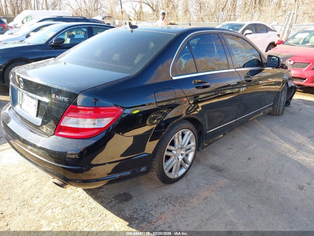 44447715 :رقم المزاد ، WDDGF81X78F130721 vin ، 2008 Mercedes-benz C 300 Luxury 4matic/sport 4matic مزاد بيع