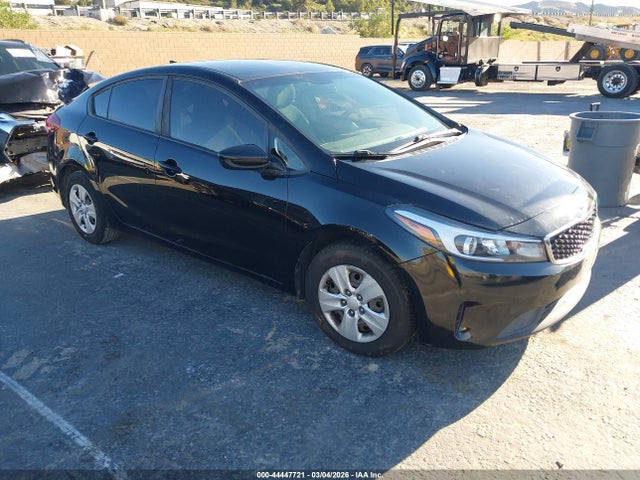 KIA FORTE LX 2018 3KPFL4A76JE220482 Image 13