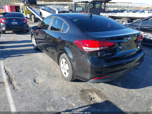 KIA FORTE LX 2018 3KPFL4A76JE220482 Image 3