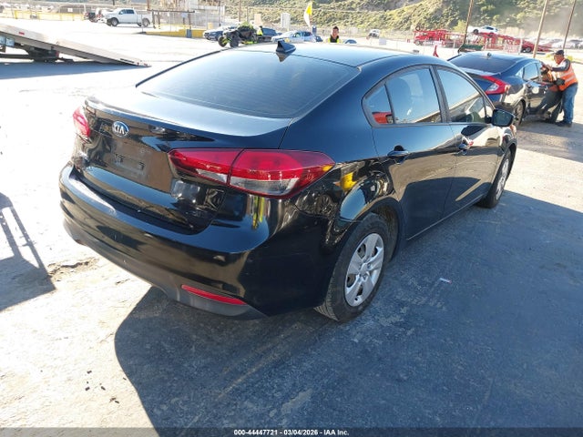 KIA FORTE LX 2018 3KPFL4A76JE220482 Image 4