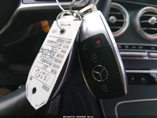 2020 Mercedes-benz Glc 300 4matic მანქანა იყიდება აუქციონზე, vin: W1N0G8EB6LF842436, აუქციონის ნომერი: 44447723