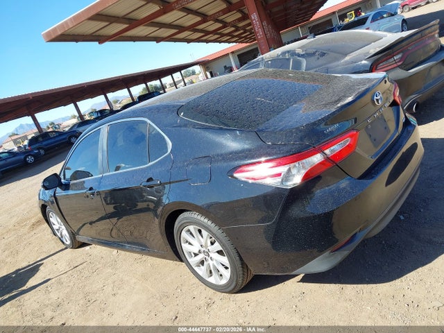 4T1B11HK9JU097111 Toyota CAMRY LE