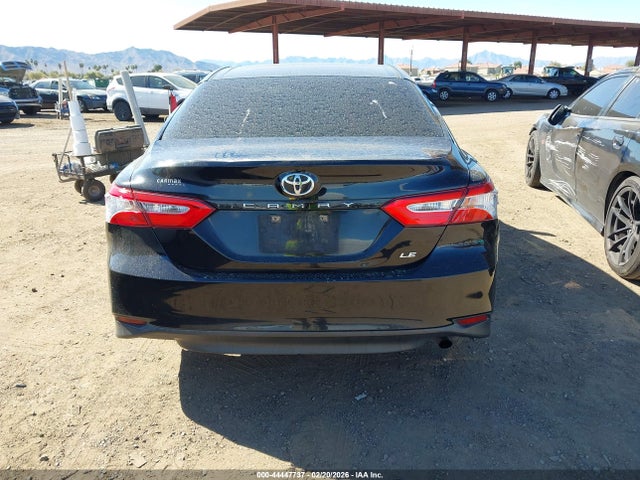 4T1B11HK9JU097111 Toyota CAMRY LE