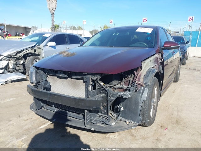 5XXGT4L3XLG402825 KIA Optima Lx