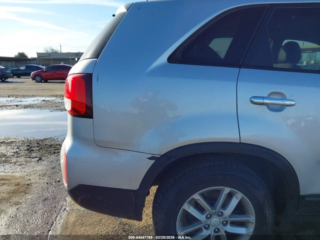 KIA SORENTO LX 2014 5XYKT3A68EG466040 Image 6