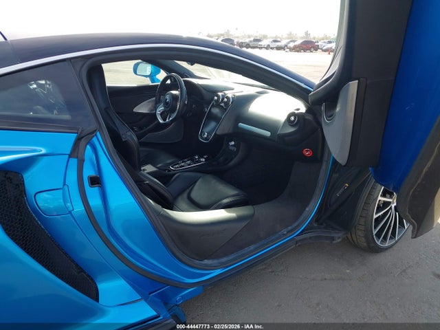 44447773 :رقم المزاد ، SBM22GCA5MW000988 vin ، 2021 Mclaren Gt Coupe مزاد بيع
