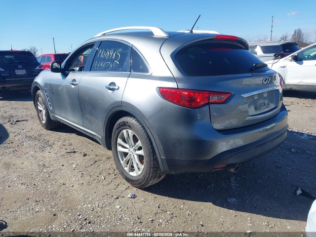 2017 INFINITI QX70 JN8CS1MW1HM414554 Photo 2