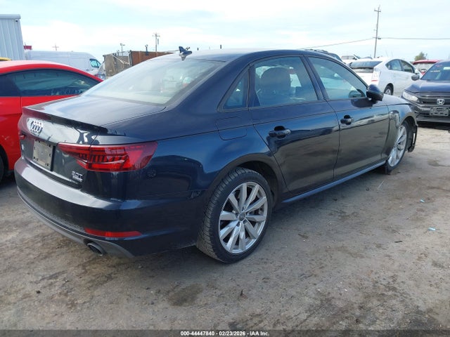 2018 AUDI A4 WAUDNAF4XJA119640 Photo 3