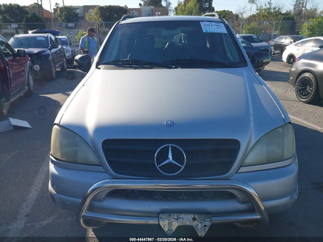 2000 Mercedes-benz Ml 320 მანქანა იყიდება აუქციონზე, vin: 4JGAB54E9YA160557, აუქციონის ნომერი: 44447967