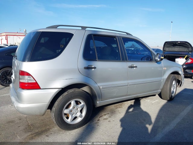 2000 Mercedes-benz Ml 320 მანქანა იყიდება აუქციონზე, vin: 4JGAB54E9YA160557, აუქციონის ნომერი: 44447967