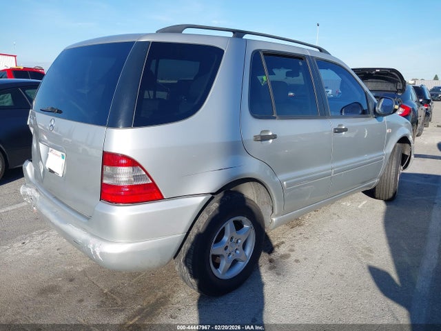 2000 Mercedes-benz Ml 320 მანქანა იყიდება აუქციონზე, vin: 4JGAB54E9YA160557, აუქციონის ნომერი: 44447967