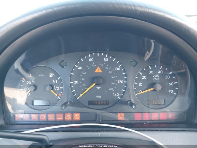 2000 Mercedes-benz Ml 320 მანქანა იყიდება აუქციონზე, vin: 4JGAB54E9YA160557, აუქციონის ნომერი: 44447967