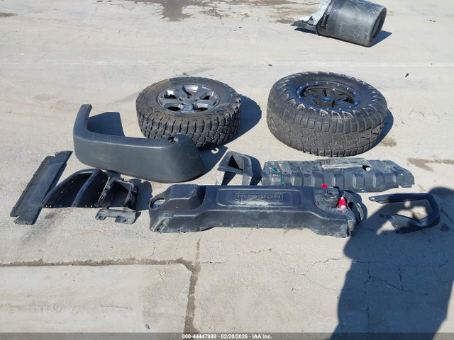 1C4HJWFG9HL727977 Jeep Wrangler Unlimited Rubicon Recon 4x4