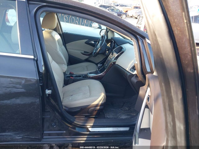 44448019 :رقم المزاد ، 1G4PP5SK3F4153796 vin ، 2015 Buick Verano مزاد بيع